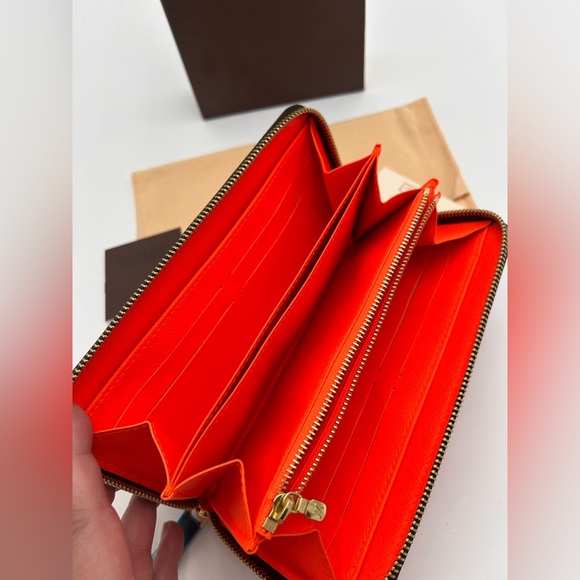 NEVER USED Louis Vuitton Limited Edition Stephen Spouse Orange Graffiti Wallet - Picture 9 of 14